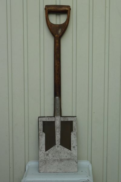 Tweekreger ( zur gleichzeitigen Entnahme zweier Torfbriketts)